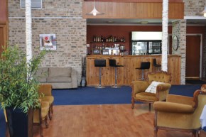 Coonabarabran Accommodation - Acacia Motor Lodge | Copper Pot Cafe & Restaurant